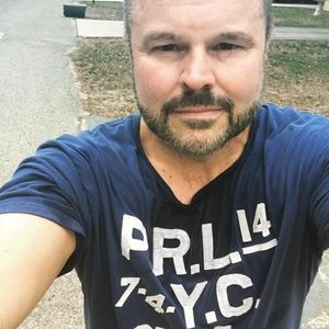 Meet your Posher, Chuck